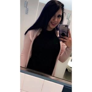 Meet your Posher, Areli